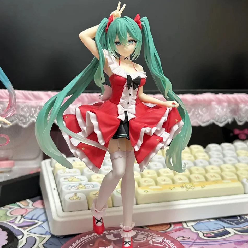 Anime hatsune miku figure mini character ornaments kawai pink green hatsune table decoration for home adult toy kid birthday