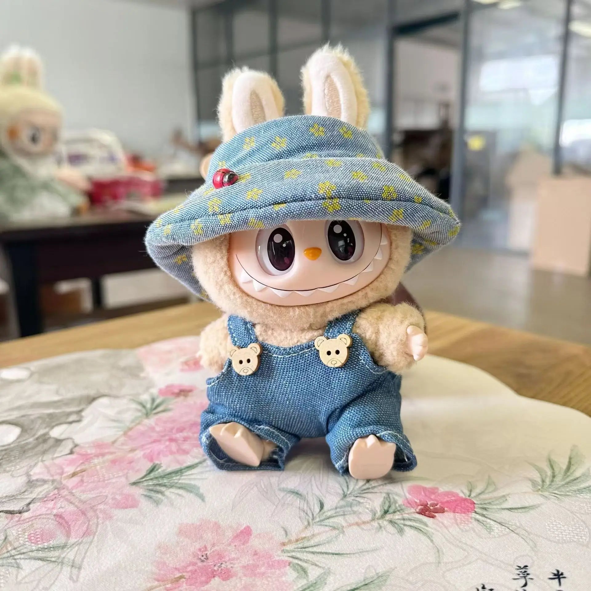 15/17cm Mini Plush Doll'S Clothes Labubu I II Idol Dolls Sitting Party Cute Hat Bib Pants Clothing Accessories Doll not Included