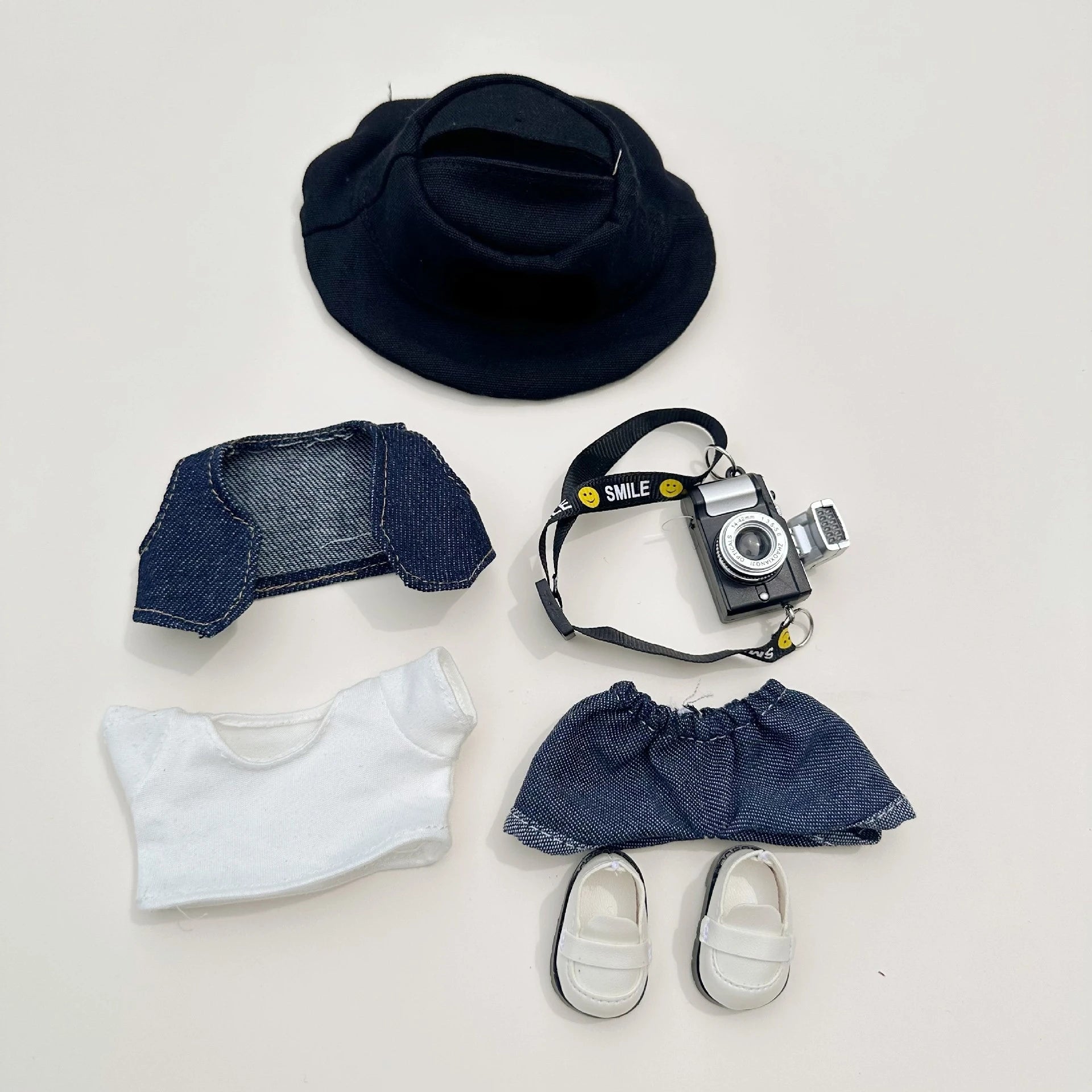 17cm Cute Mini Labubu Clothes Plush Hoodie Idol Dolls Jumpsuit Clothing Fans Overalls No Doll Accessories for Korea Kpop Exo