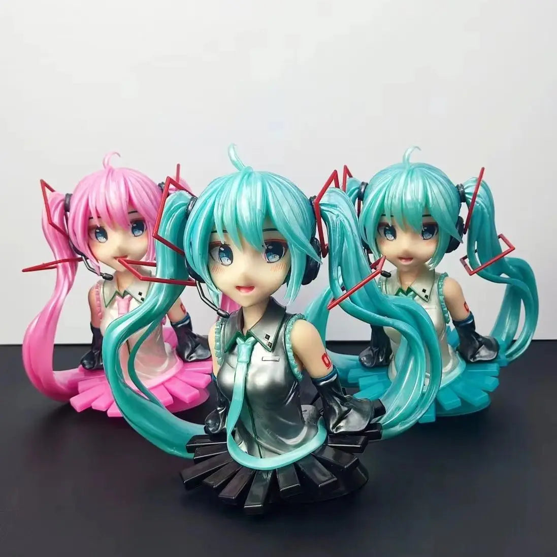 16cm Anime Hatsune Miku Figure Three colors Bust Collectible Kawaii PVC Action Figure Model Doll Toys for Christmas Gifts
