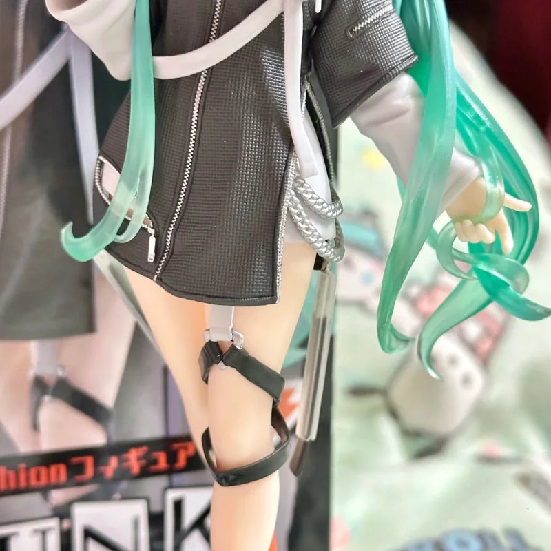 Taito Fashion Vocaloid Hatsune Miku Anime Figure Punk Future Collection Desktop Decoration Model Toys Christmas Gifts