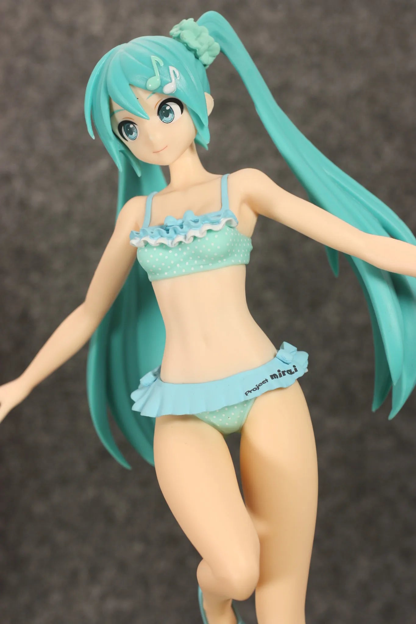 23CM Anime Hatsune Miku Figure Arcade Future Tone Swimsuit Gradient Resort Model Toy Gift Collection Aciton Figure PVC