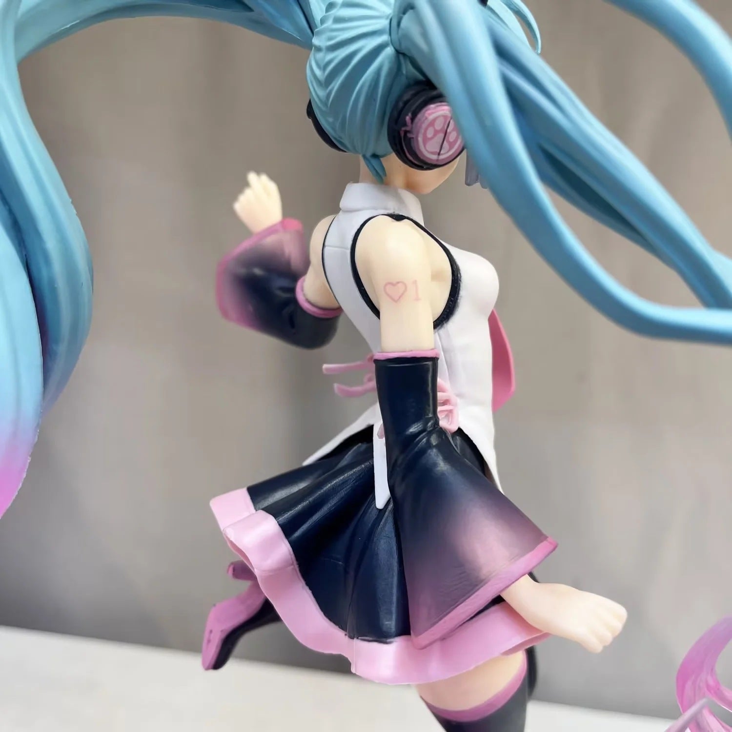 Boxed 23CM Anime Hatsune Miku Happy birthday Cute Kawaii Manga Statue PVC Figure Collectible Model Toy birthday gifts