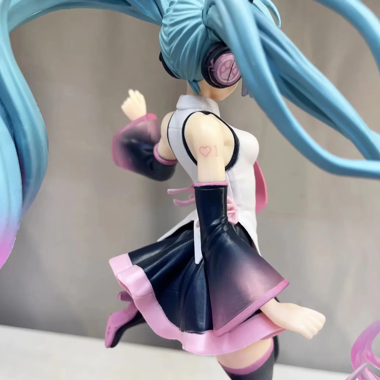 Boxed 23CM Anime Hatsune Miku Happy birthday Cute Kawaii Manga Statue PVC Figure Collectible Model Toy birthday gifts