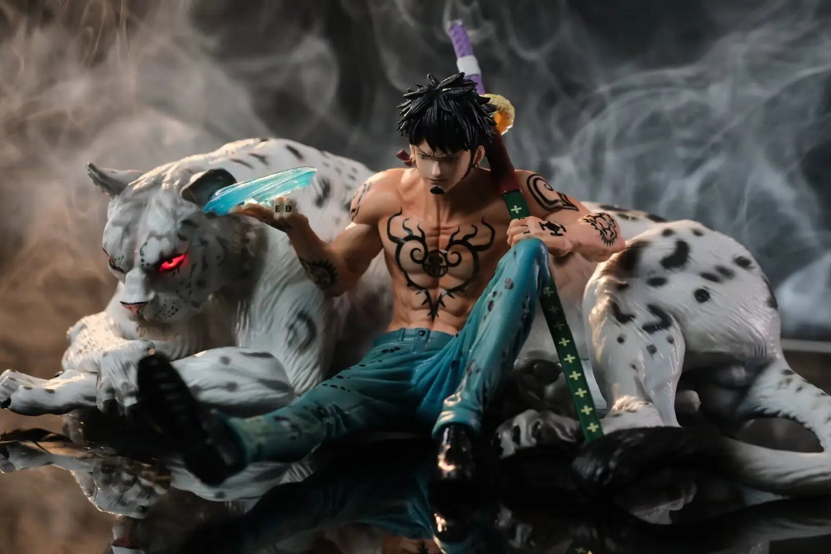 Anime One Piece Snow Leopard Trafalgar Law Battle Ver. GK PVC Action Figure Statue Collectible Model Kids Toys Doll 12CM