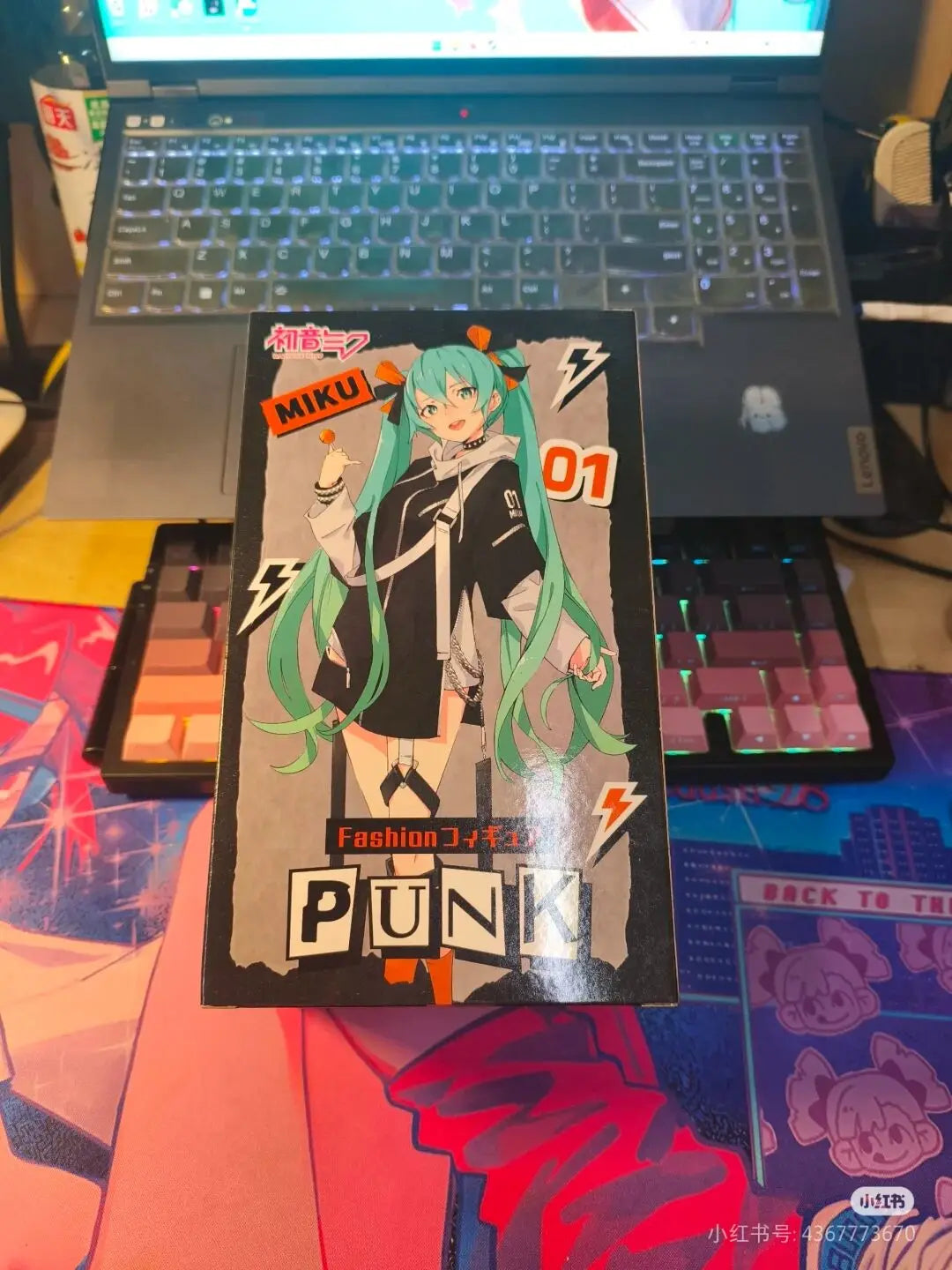 Taito Fashion Vocaloid Hatsune Miku Anime Figure Punk Future Collection Desktop Decoration Model Toys Christmas Gifts