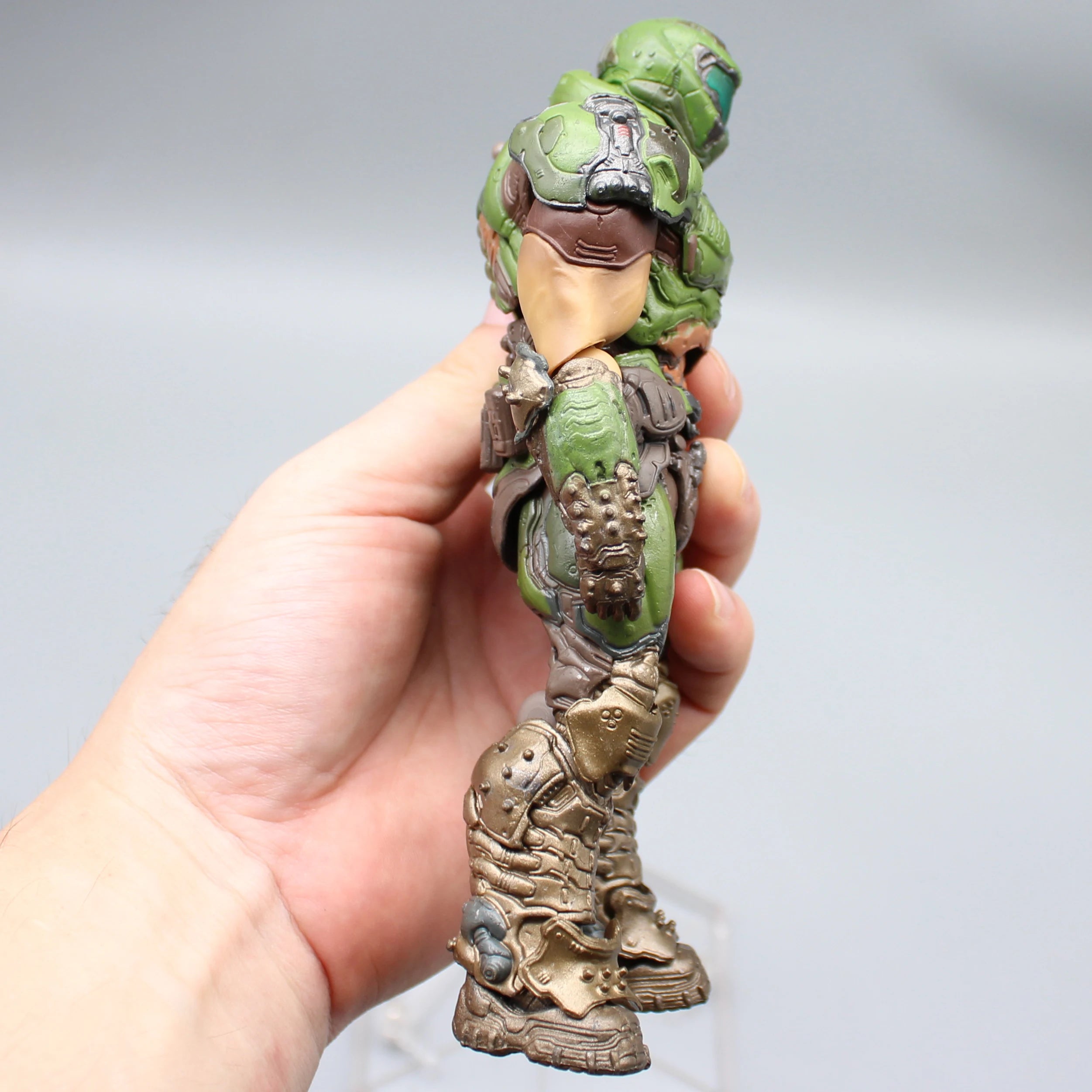 17cm Figma SP-140 Doom Slayer Eternal Action Figure Collection Model Statue Anime Destroy Warrior Doom Movable Figurine Toy Gift