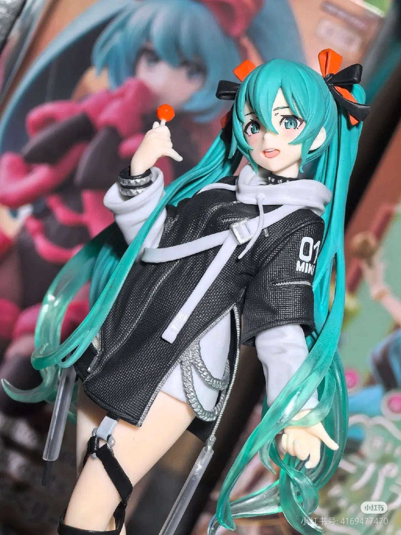 Taito Fashion Vocaloid Hatsune Miku Anime Figure Punk Future Collection Desktop Decoration Model Toys Christmas Gifts