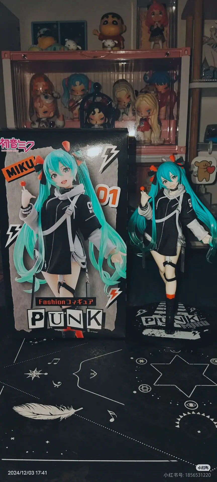 Taito Fashion Vocaloid Hatsune Miku Anime Figure Punk Future Collection Desktop Decoration Model Toys Christmas Gifts