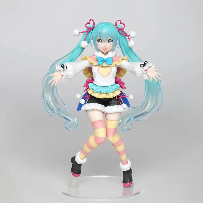 Taito Hatsune Toy Figure Winter Image Anime Figure Movable Model Collection Toy Gift Collection Ornaments
