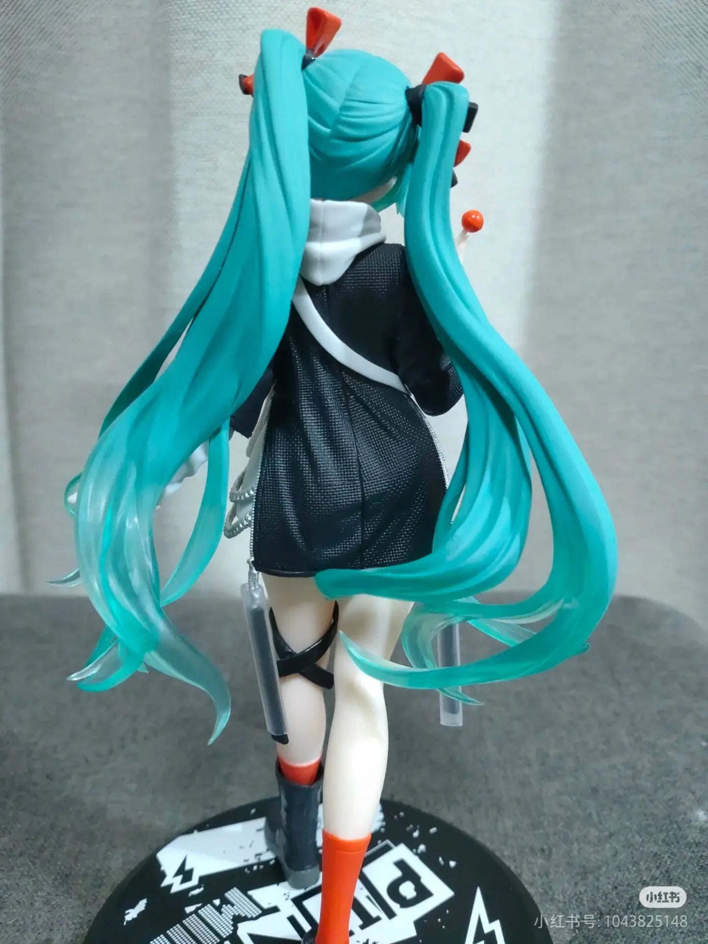 Taito Fashion Vocaloid Hatsune Miku Anime Figure Punk Future Collection Desktop Decoration Model Toys Christmas Gifts
