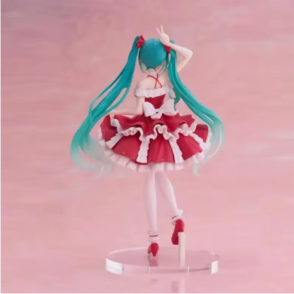 Anime hatsune miku figure mini character ornaments kawai pink green hatsune table decoration for home adult toy kid birthday