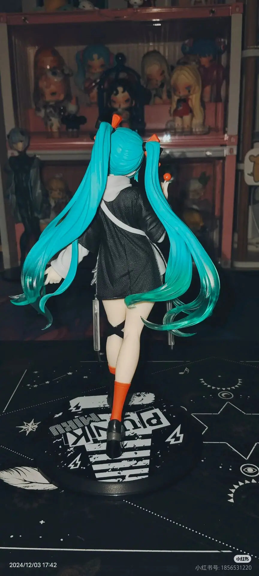 Taito Fashion Vocaloid Hatsune Miku Anime Figure Punk Future Collection Desktop Decoration Model Toys Christmas Gifts