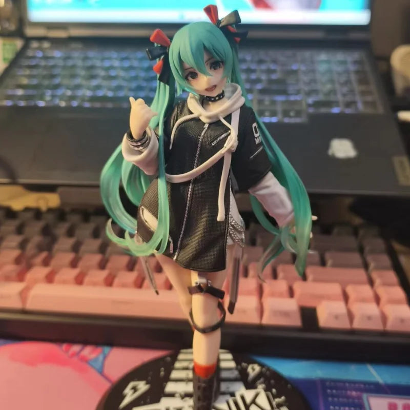 Taito Fashion Vocaloid Hatsune Miku Anime Figure Punk Future Collection Desktop Decoration Model Toys Christmas Gifts