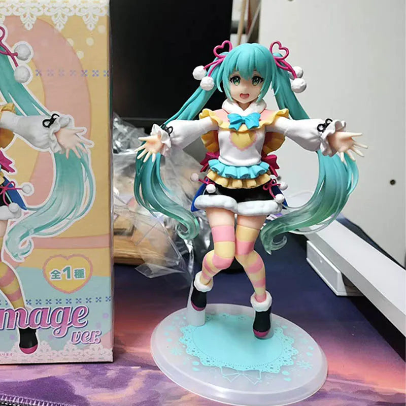 Taito Hatsune Toy Figure Winter Image Anime Figure Movable Model Collection Toy Gift Collection Ornaments