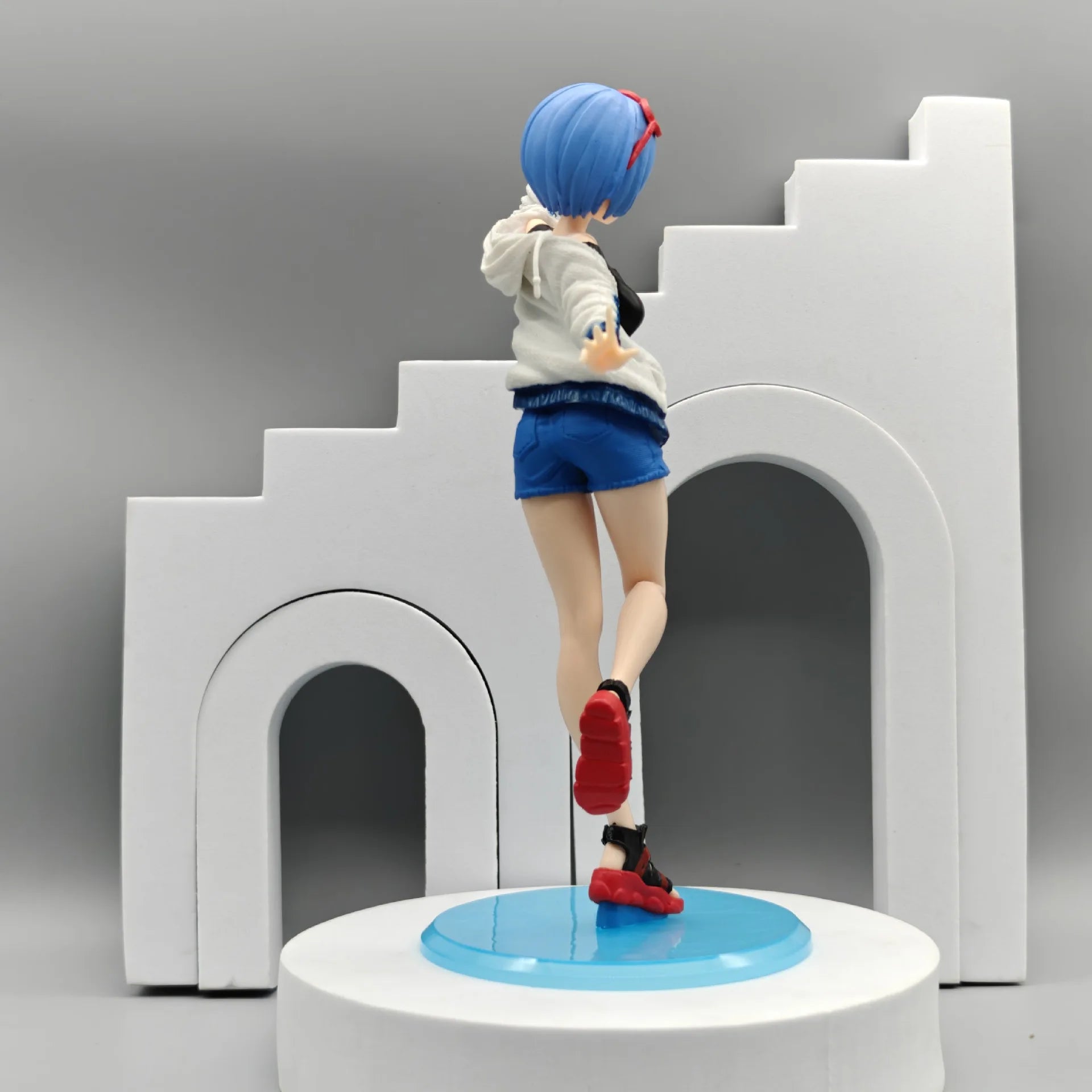 23cm Re: Zero Starting Life in Another World Rem sportswear Anime action Figure Toys Kids Gift Statue Collectible Model Ornament