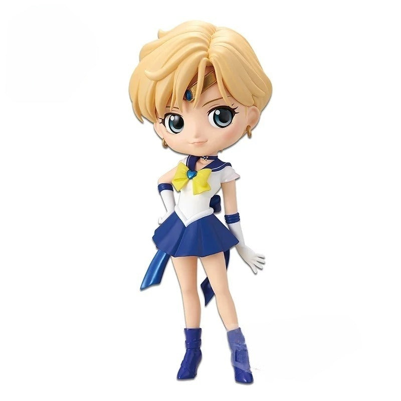 Hot Bandai Figuarts Qposket Toys Sailor Moon Cosmos Tsukino Usagi Eternal Sailor Moon Anime Action Figures Model Collection Gift