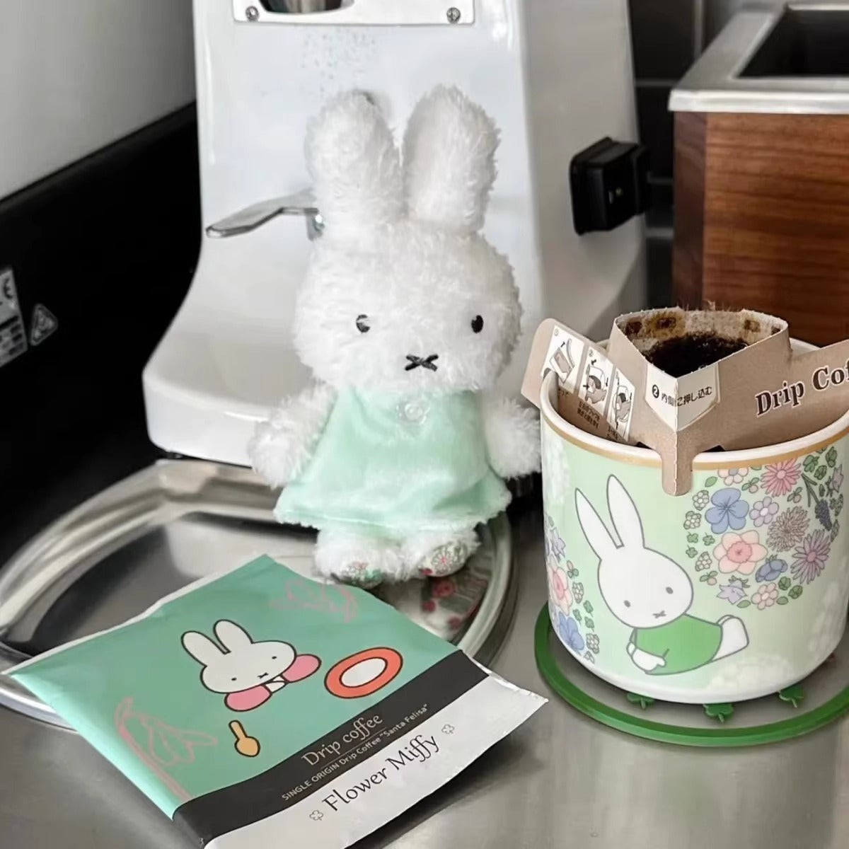 Japanese cute miffy flower house Miffy doll pendant surrounding pendant cute
