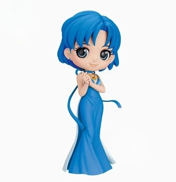 Hot Bandai Figuarts Qposket Toys Sailor Moon Cosmos Tsukino Usagi Eternal Sailor Moon Anime Action Figures Model Collection Gift
