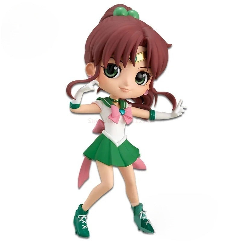 Hot Bandai Figuarts Qposket Toys Sailor Moon Cosmos Tsukino Usagi Eternal Sailor Moon Anime Action Figures Model Collection Gift