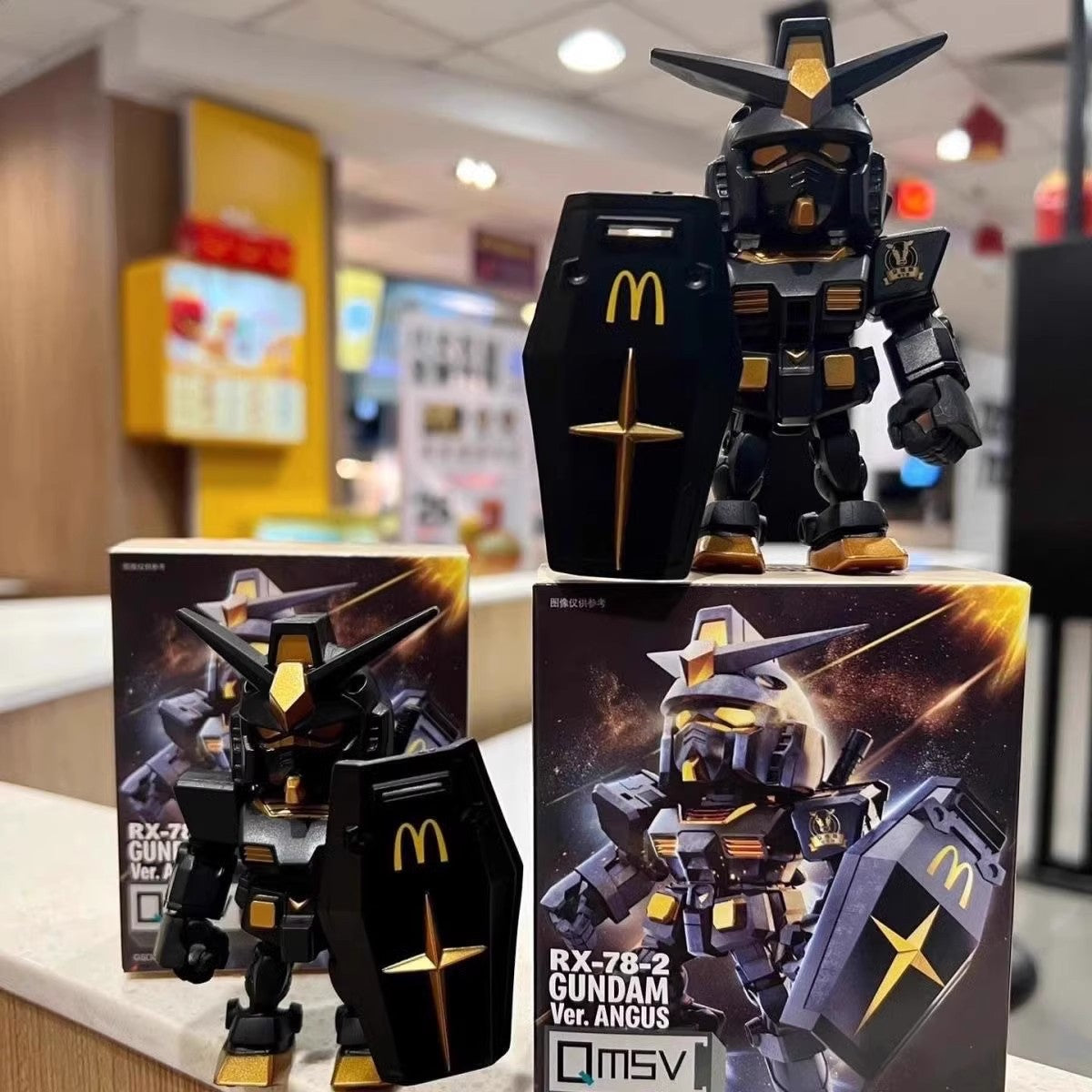BANDAI McDonald's co-branded Gundam Ver. Angus SD RX-78-2 Model General Hamburger Theme Platform Action Toy Figure Birthday Gift