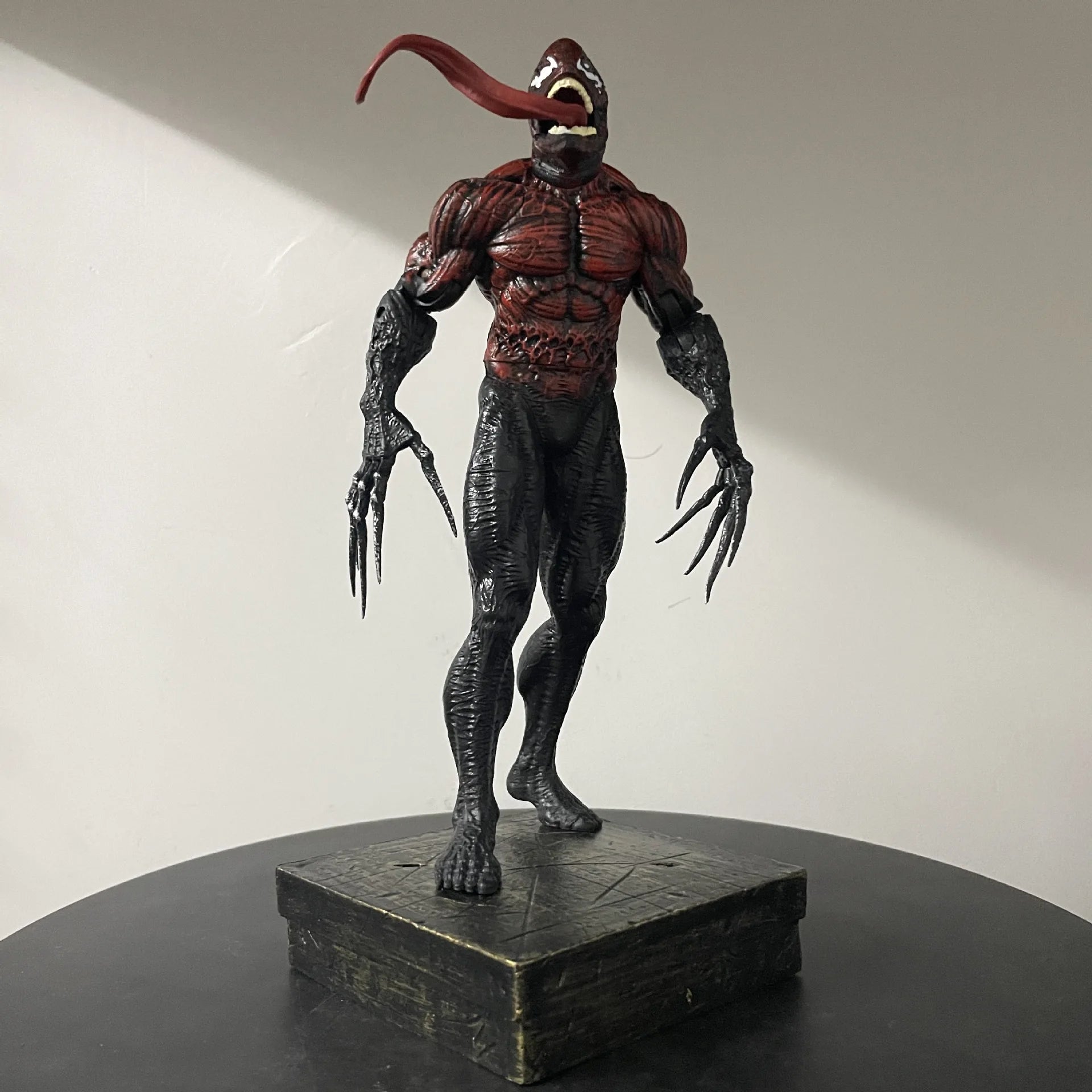 26cm Venom Symbiote Action Figure Toys With 2 replaceable head carvings Venom Statue Model Doll Collectible Ornaments Xmas Gift