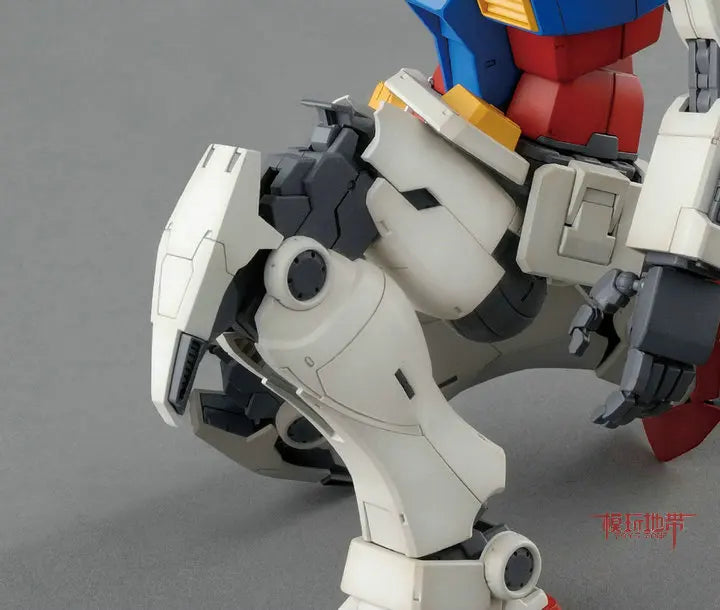BANDAI Original MG 1/100 Model RX-78-2 GUNDAM THE ORIGIN VERSION Assemble Model Action Figures