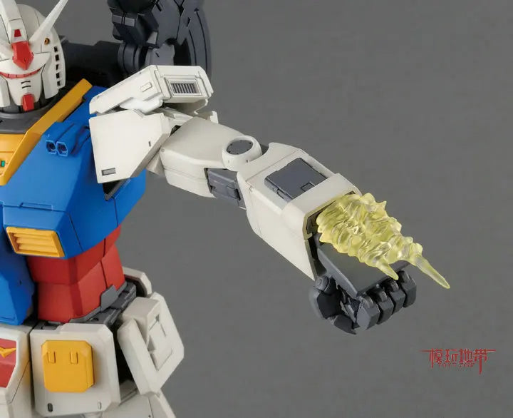 BANDAI Original MG 1/100 Model RX-78-2 GUNDAM THE ORIGIN VERSION Assemble Model Action Figures