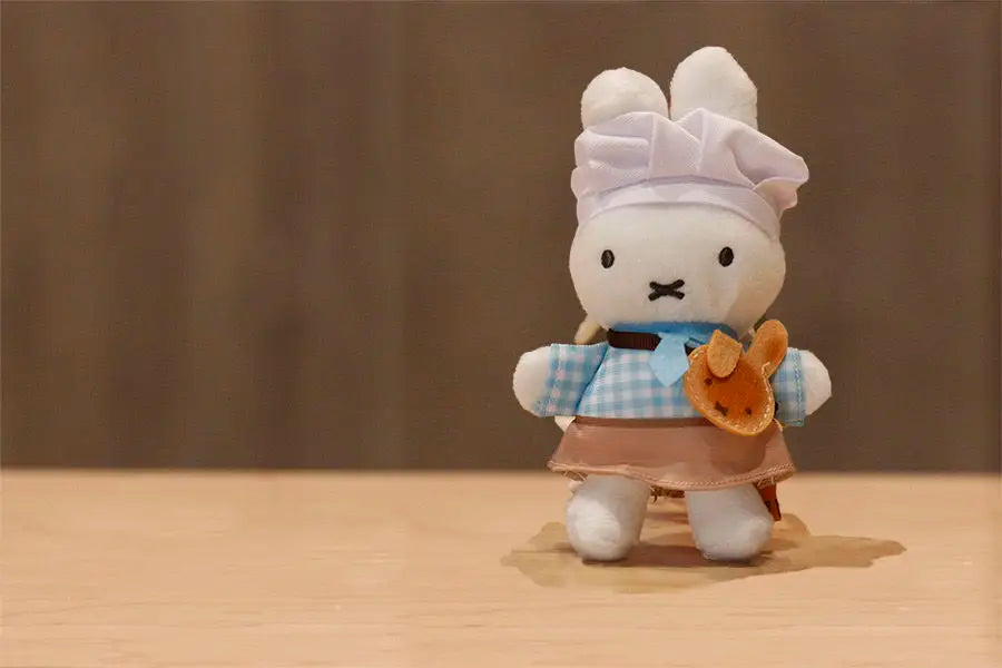 Miffy Plush Pendant Girl Bakery Kitchen Doll Baby Bag Kawaii Student Decorate Decorate Keychain Creative Rabbit Easter Gift