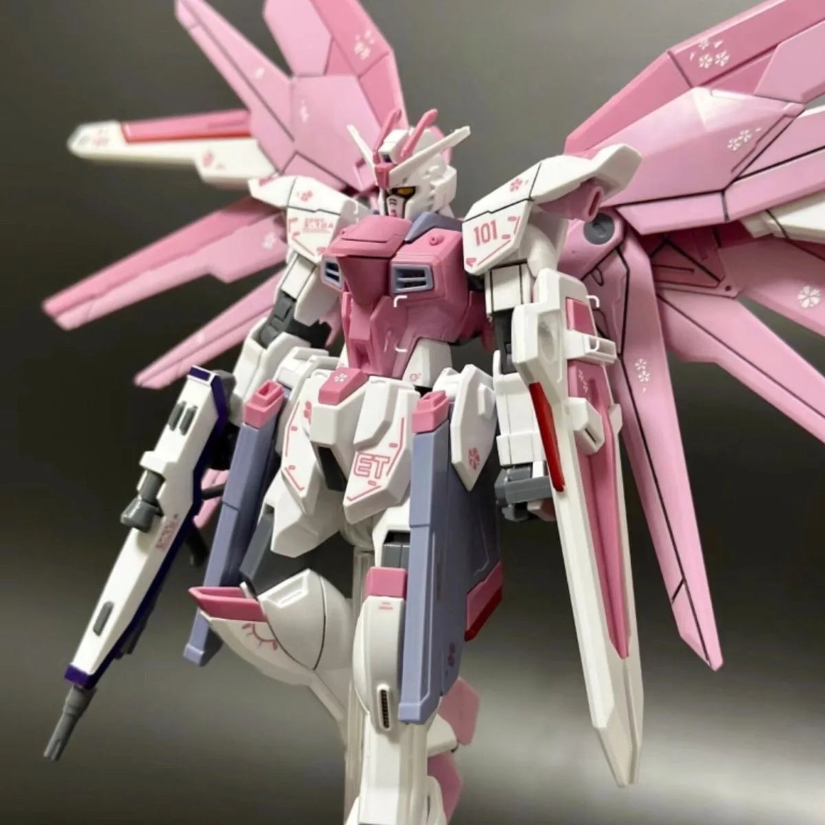 Hg 1/144 Zy-06 Freedom Assault Cherry Blossom Assembly Model Sakura Pink Collection Movable Figure Desktop Ornament Toy Gift