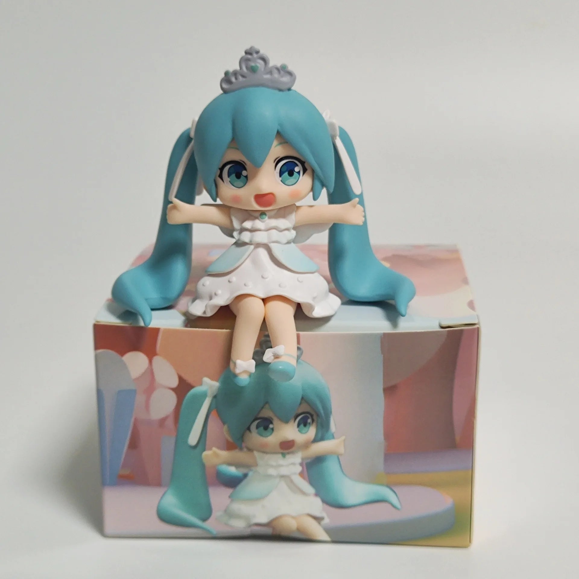 7CM Anime Hatsune Miku Figure Sitting Series 15th Anniversary Cute Model Toy Gift Action Figure Cake Decoration Car Ornament