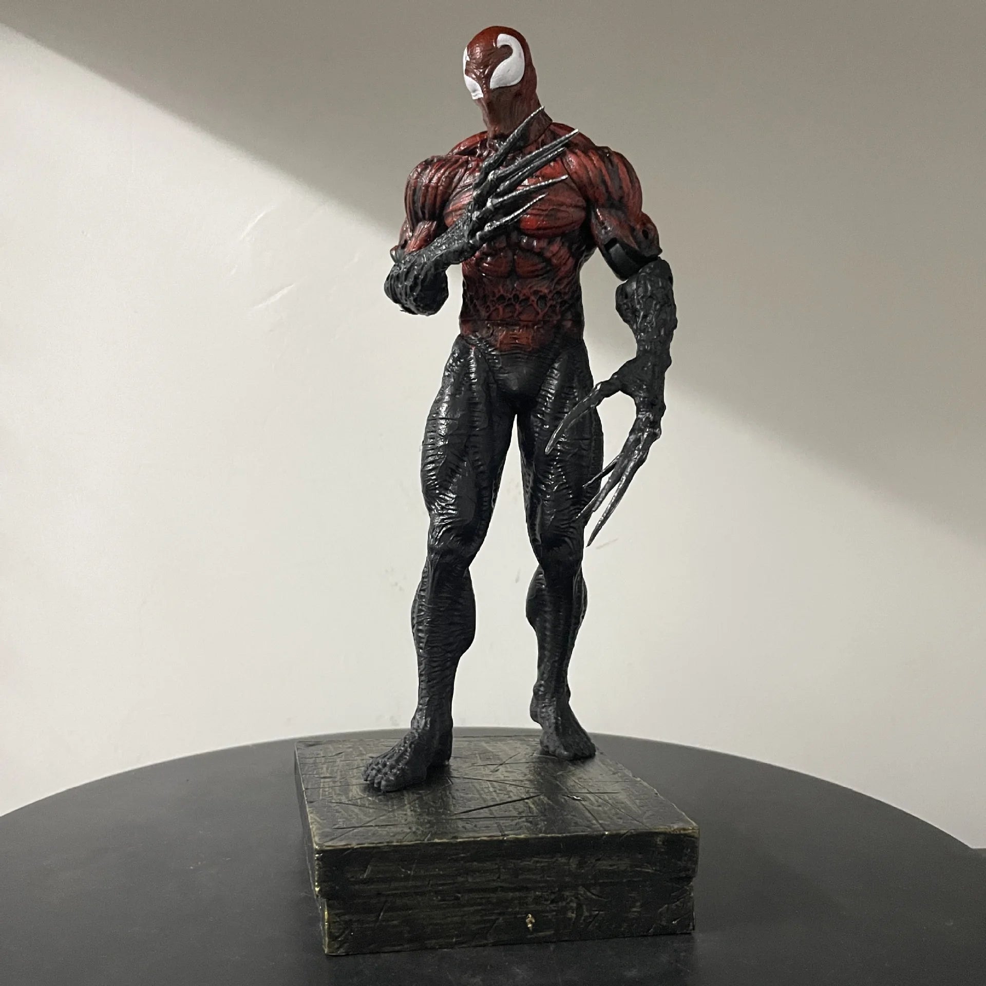 26cm Venom Symbiote Action Figure Toys With 2 replaceable head carvings Venom Statue Model Doll Collectible Ornaments Xmas Gift