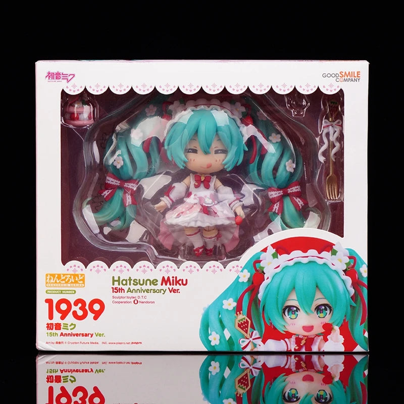 #1939 Hatsune Miku Anime Figure 15th Anniversary Strawberry Action Miku Figure #1940 PVC Collection Model Doll Toys Gift