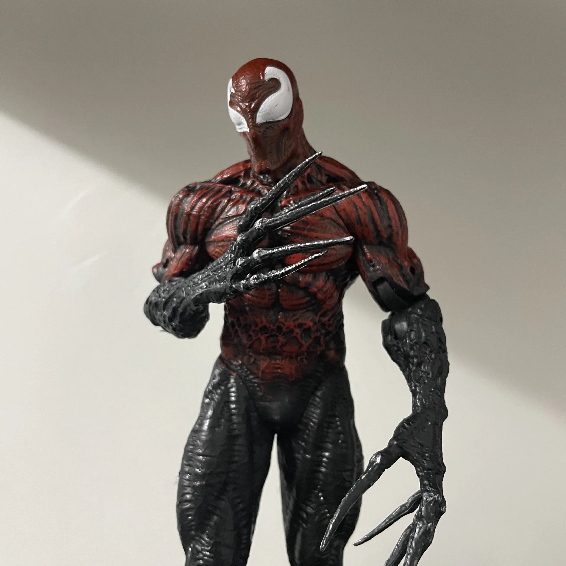 26cm Venom Symbiote Action Figure Toys With 2 replaceable head carvings Venom Statue Model Doll Collectible Ornaments Xmas Gift