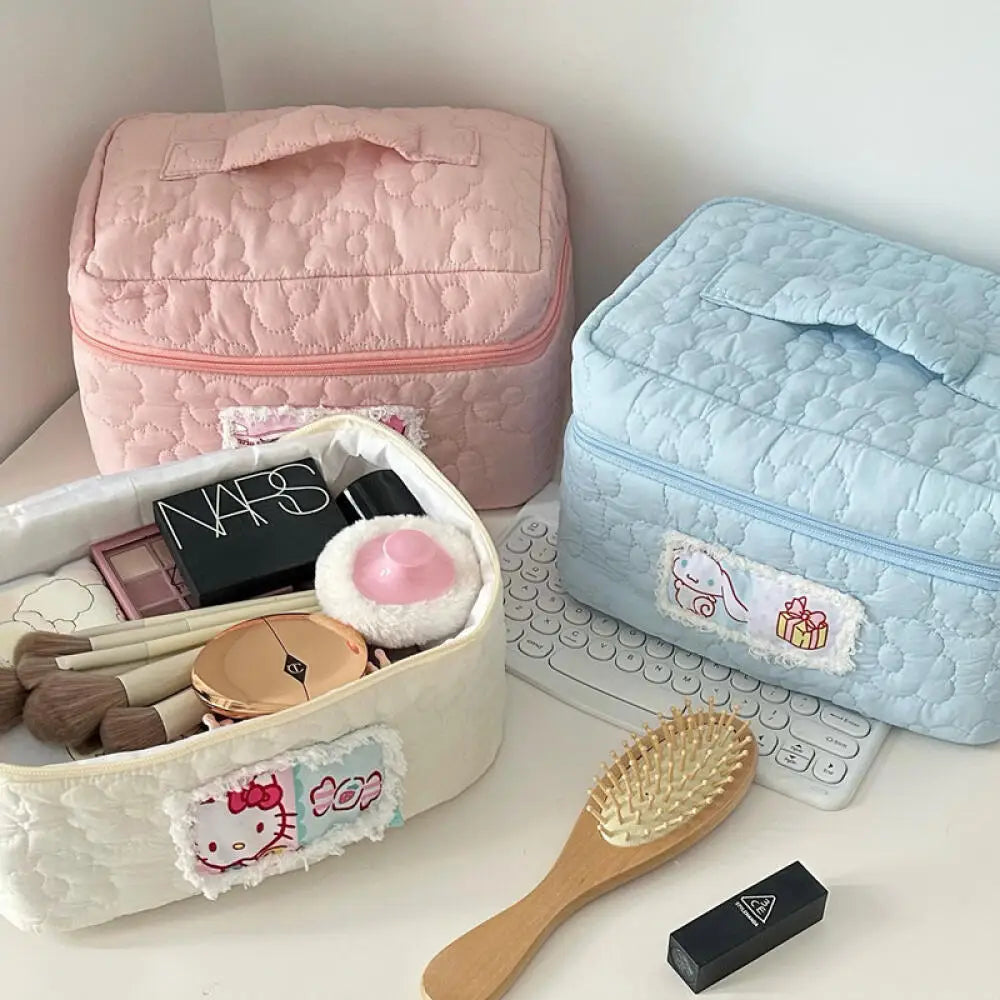 Sanrio Handheld Cosmetic Bag Kawaii HelloKitty Kuromi Cinnamoroll Fabric Art Storage Bags Girl Sweet Cute Embossing Washing Bags