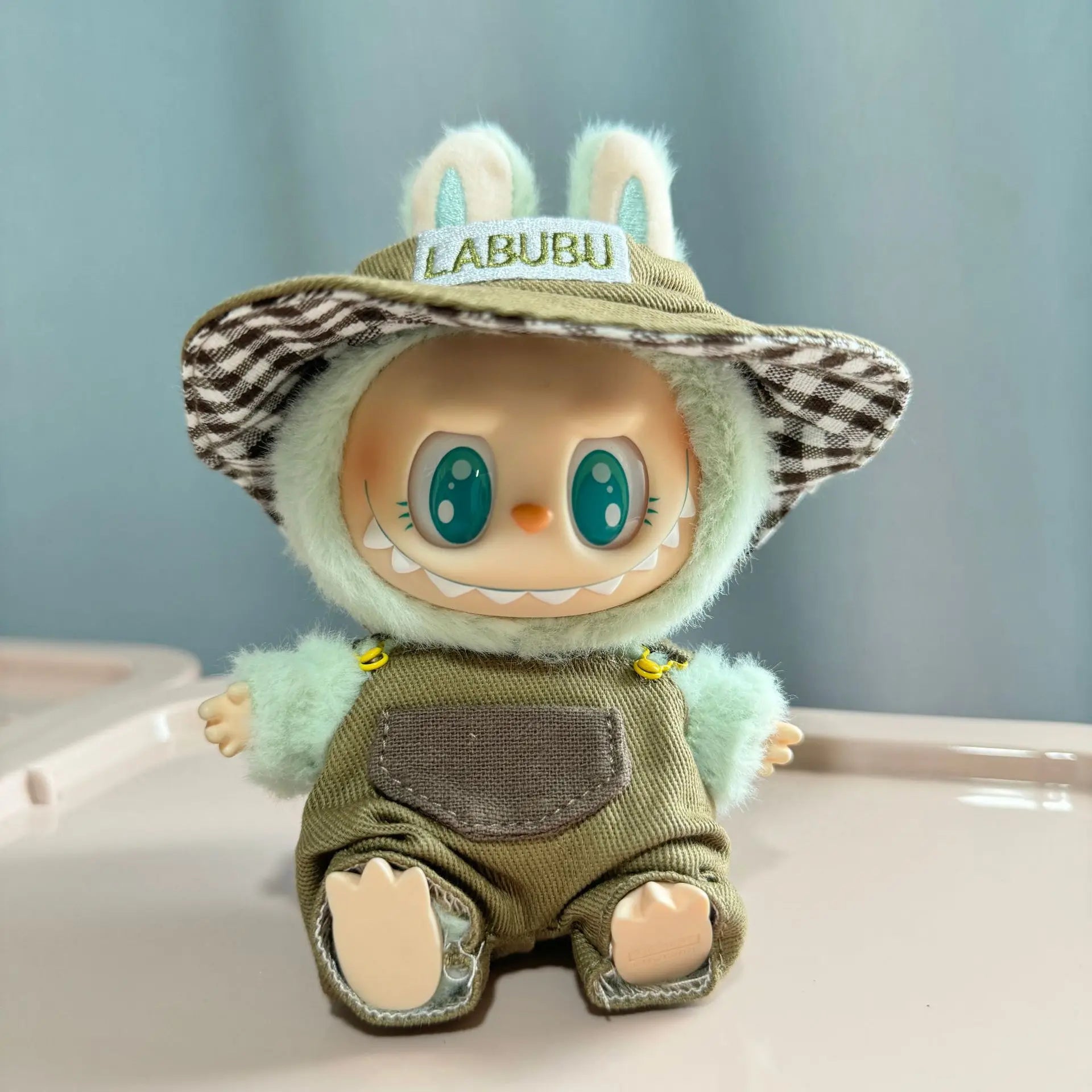 15/17cm Mini Plush Doll'S Clothes Labubu I II Idol Dolls Sitting Party Cute Hat Bib Pants Clothing Accessories Doll not Included