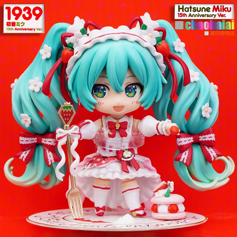 #1939 Hatsune Miku Anime Figure 15th Anniversary Strawberry Action Miku Figure #1940 PVC Collection Model Doll Toys Gift