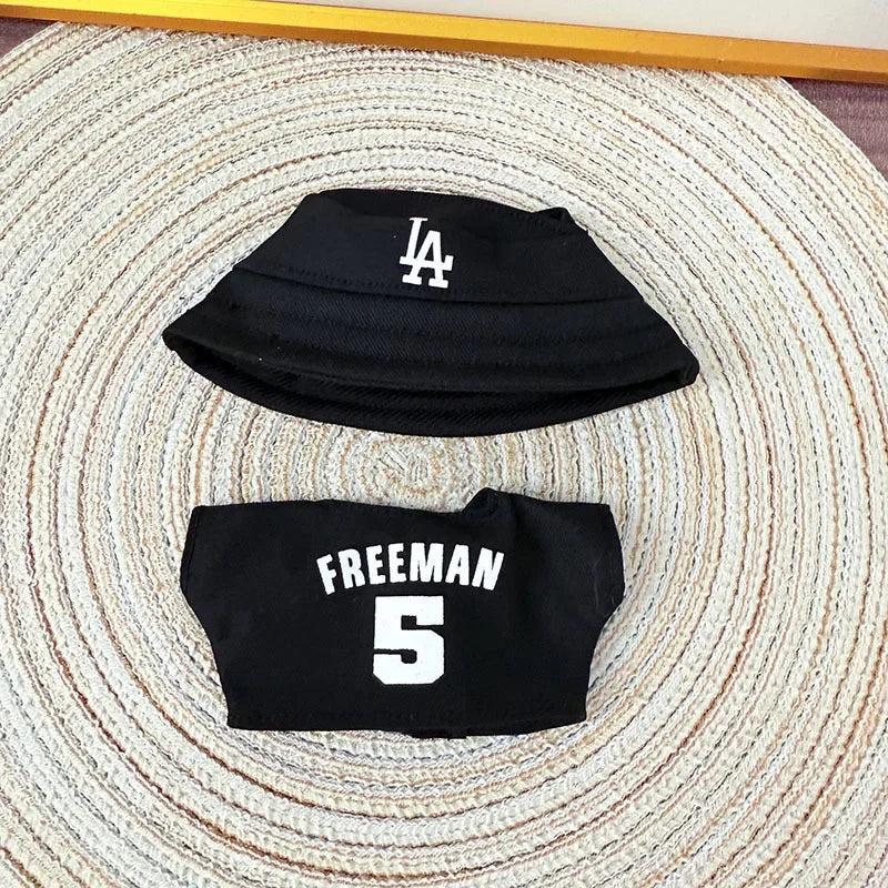 The first, second and third generations of Labubu clothes pendant Labubu sitting baby clothes LA baseball suit trend