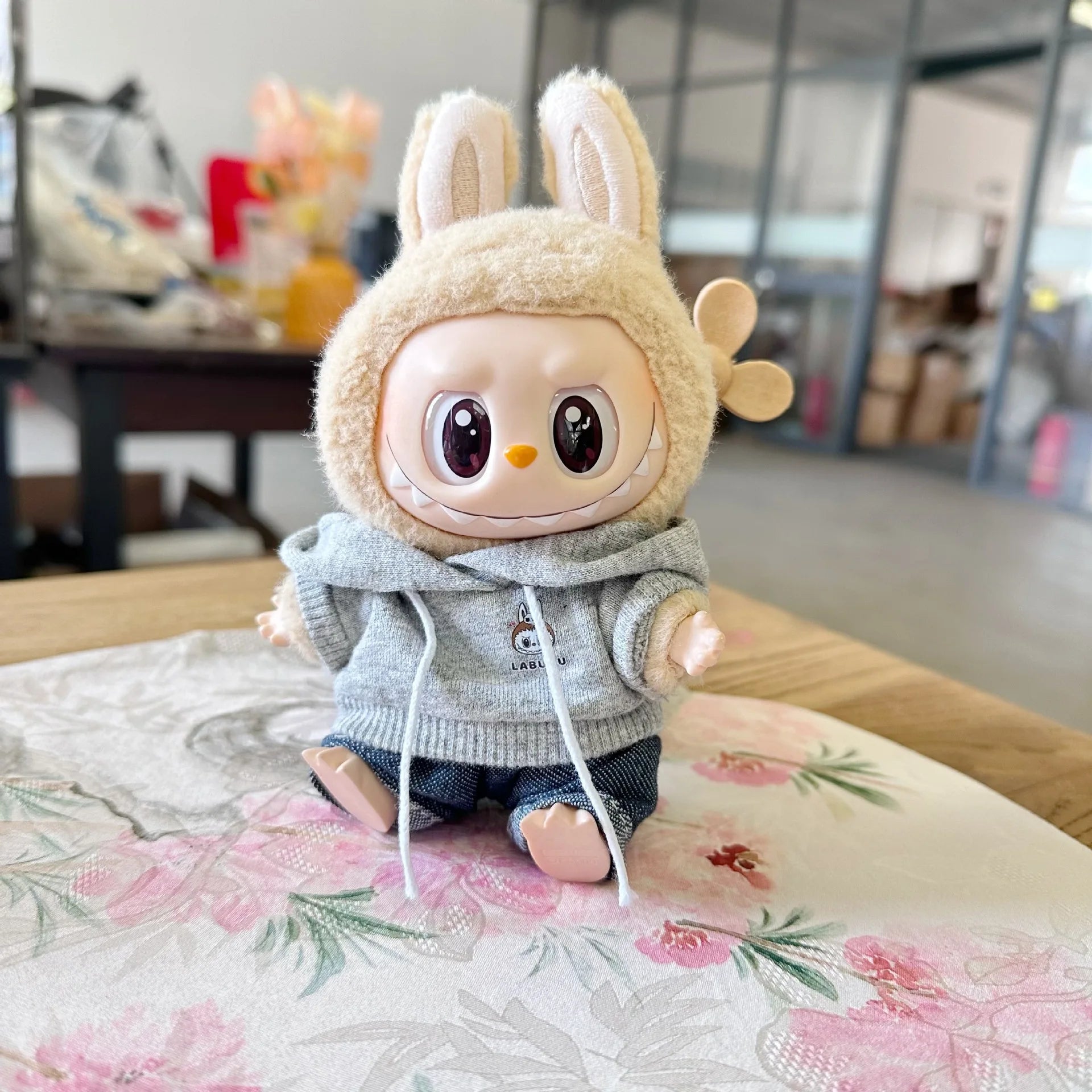 17cm Labubu I II Idol Dolls Cute Mini Plush Doll'S Clothes Korea Kpop Exo Idol Dolls DIY Accessories Gifts Bear Hoodie Set