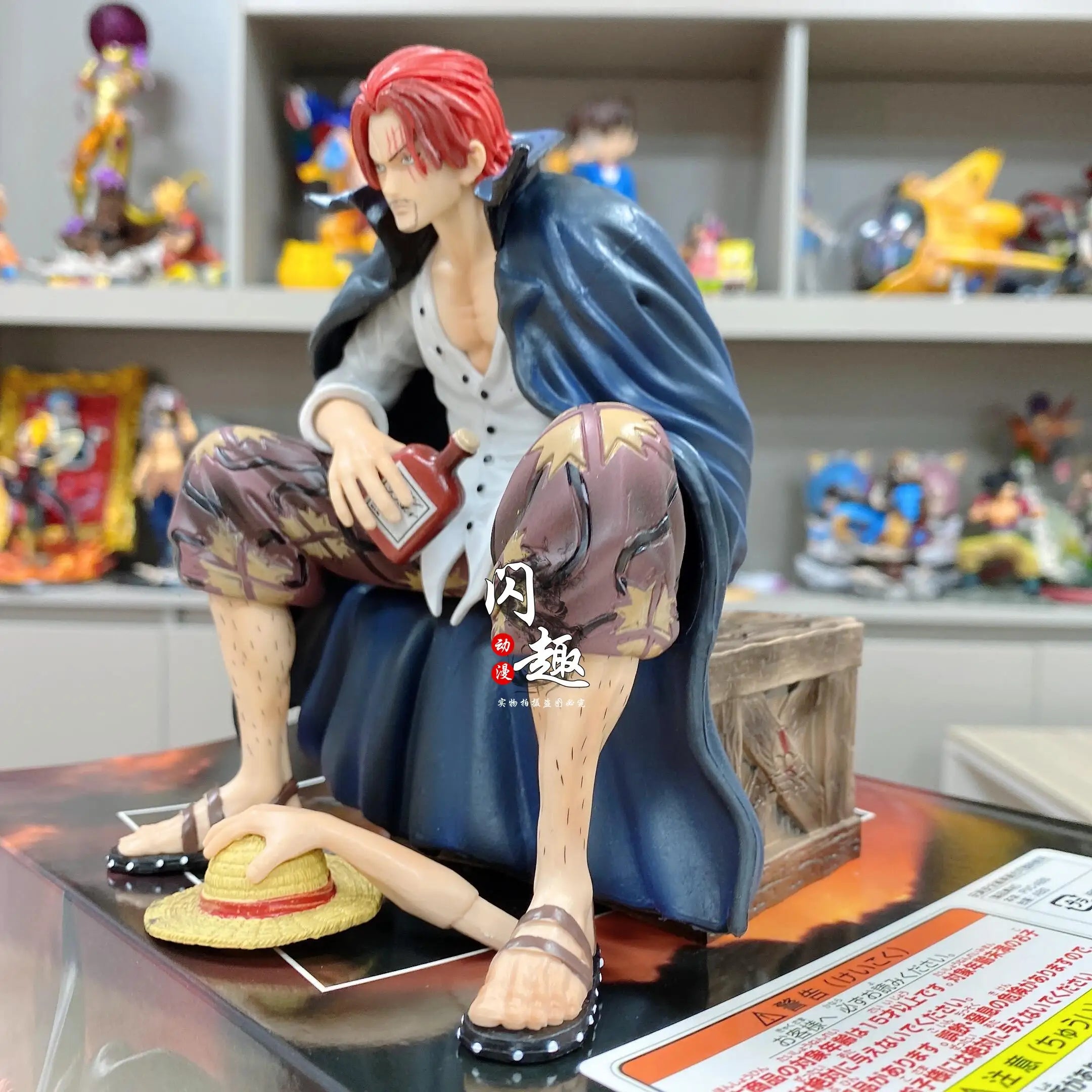 17cm One Piece Shanks Anime Figures Film Red Yonko Red Hair Shanks Action Figure PVC Statue Figurine Model Decoration Doll Toys