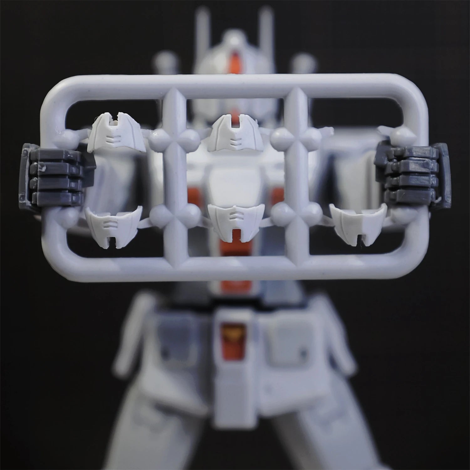 012 Model Hg 1/144 Rx-78 Optimus Color Assembly Model Movable Joints Action Figure Mecha Robot Plastic Model Christmas Toy Gifts