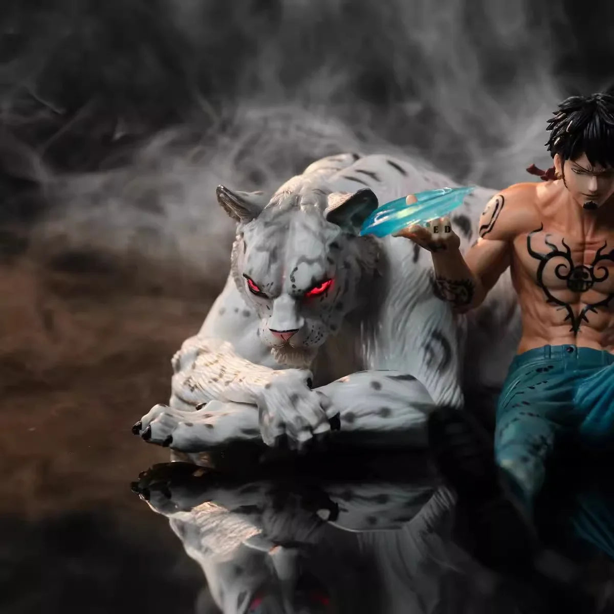 Anime One Piece Snow Leopard Trafalgar Law Battle Ver. GK PVC Action Figure Statue Collectible Model Kids Toys Doll 12CM
